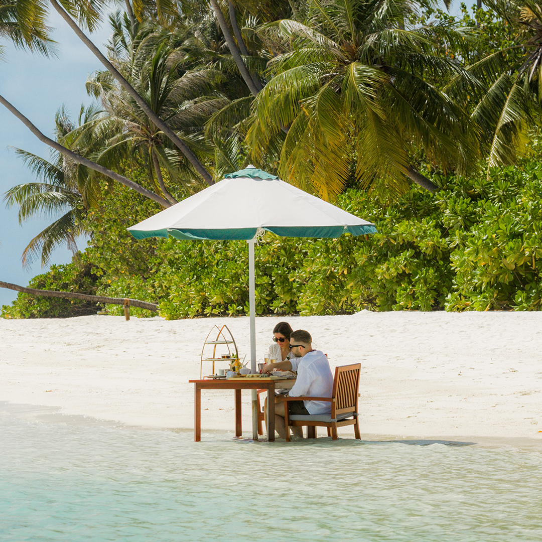 Isles of Poetry: Valentine’s at Siyam World